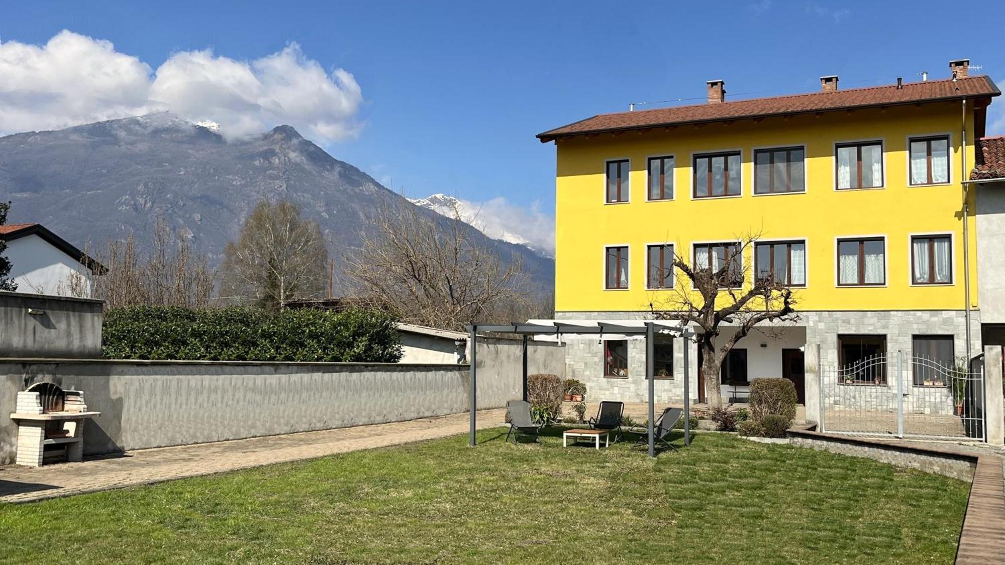 A Due Passi Dal Lago Montalto Dora Exterior foto